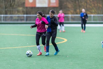 Bild 343 - wCJ VfL Pinneberg - SSV Rantzau : Ergebnis: 0:0